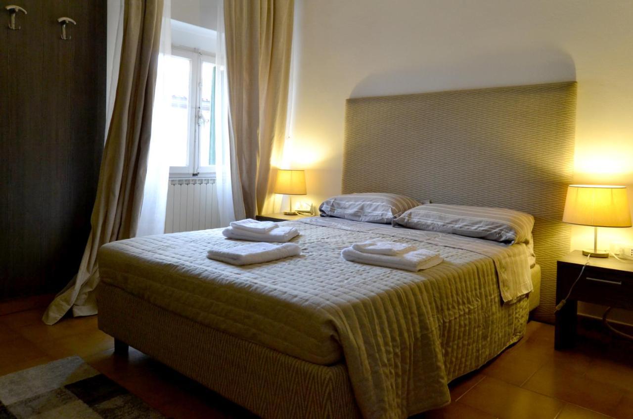 Gabrielli Rooms Et Apartments Sant Antonio Alloggio 4 M0230914084 Верона Экстерьер фото